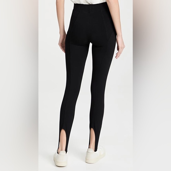 GOOD AMERICAN ESSENTIALS STIRRUP ESSENTIAL LEGGINGS - Picture 3 of 8